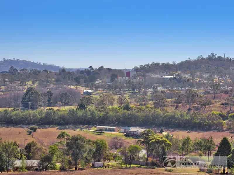 Buy land in Armidale with elevated views and convenient location