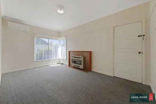 House For Sale in Moe, Victoria