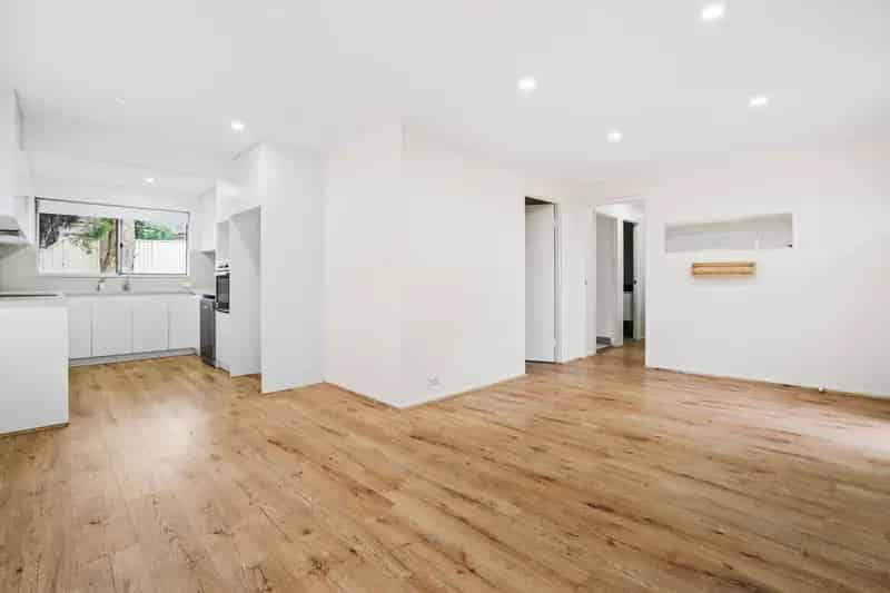 Lease 4 Bedrooms House in Raby with Spacious Living Area