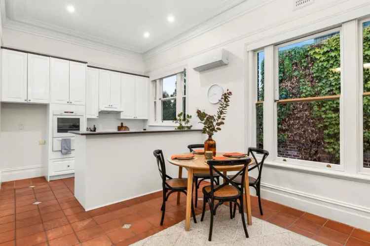 House For Sale in Melbourne, Victoria