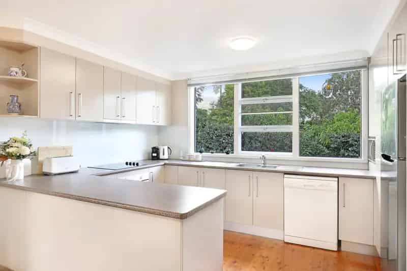 Real Estate For Sale - 22 Ian Bruce Crescent - Balgownie , NSW