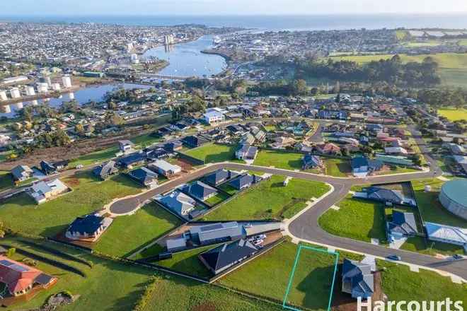 Land For Sale in Devonport, Tasmania