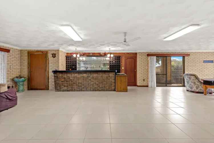 Large Family Home on 796sqm Corner Block!