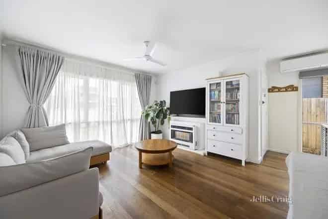 House For Sale , 19, The Circle, Melbourne, Victoria