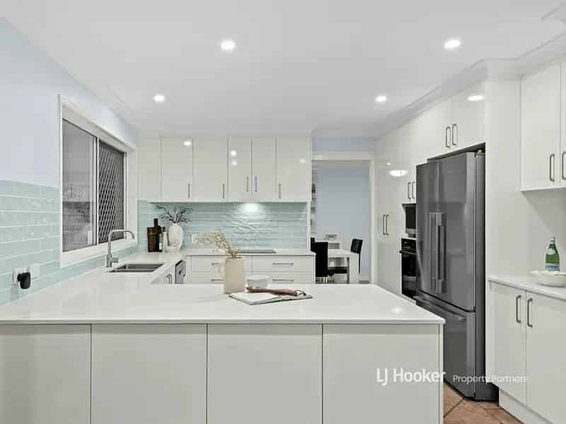 House For Sale , 6, Carnation Crescent, City of Brisbane, Queensland
