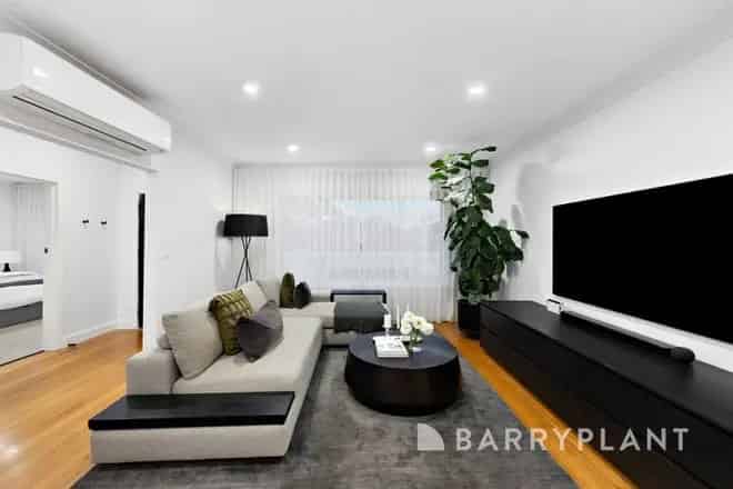 House For Sale , 13, Willow Avenue, Melbourne, Victoria