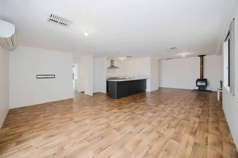SIMON SAYS SOLD!
