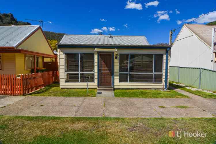 House For Sale in 65, Hartley Valley Road, Lithgow, New South Wales