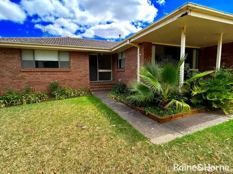 House For Sale , Young, New South Wales