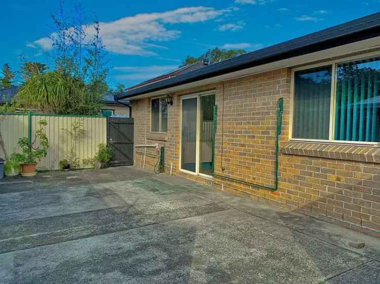 1 Bedroom Flat Ettalong Beach NSW - Close to Shops and Beach