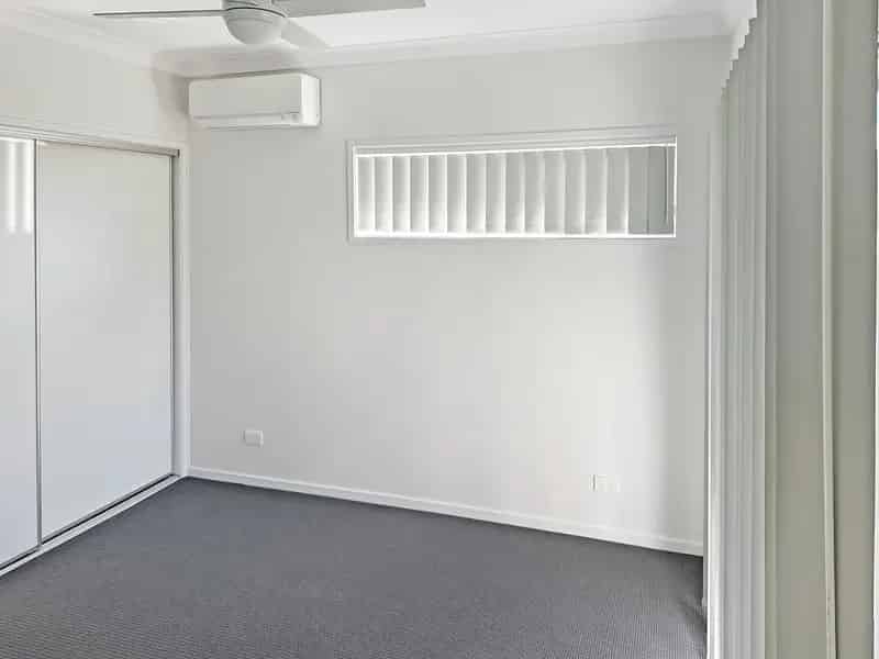 BRAND NEW 3 BEDROOM DUPLEX FOR RENT!