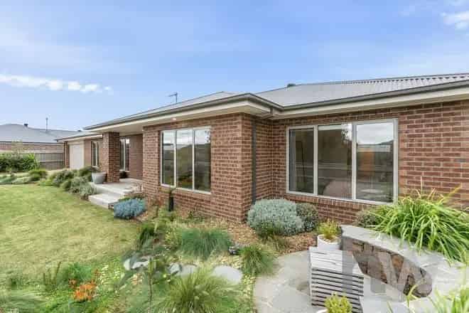 House For Sale , 8, Newman Place, Winchelsea, Victoria