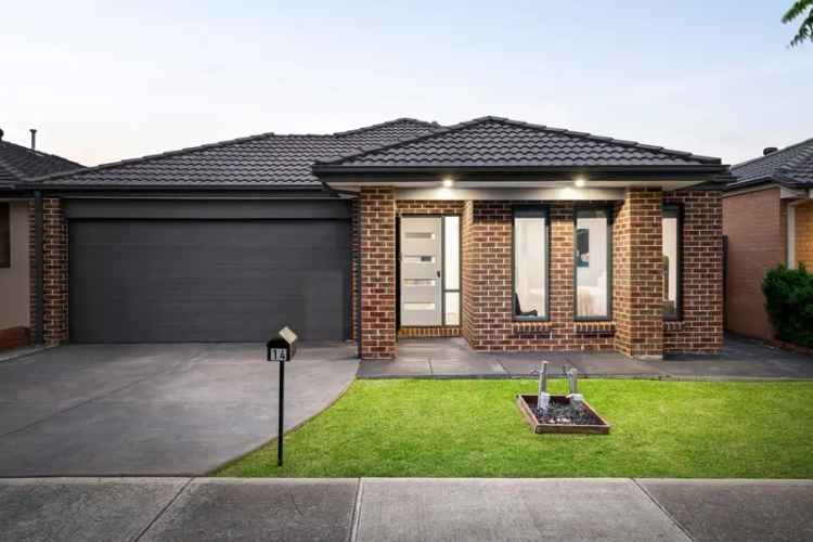 Exceptional Family Living in Greenvale Gardens Estate