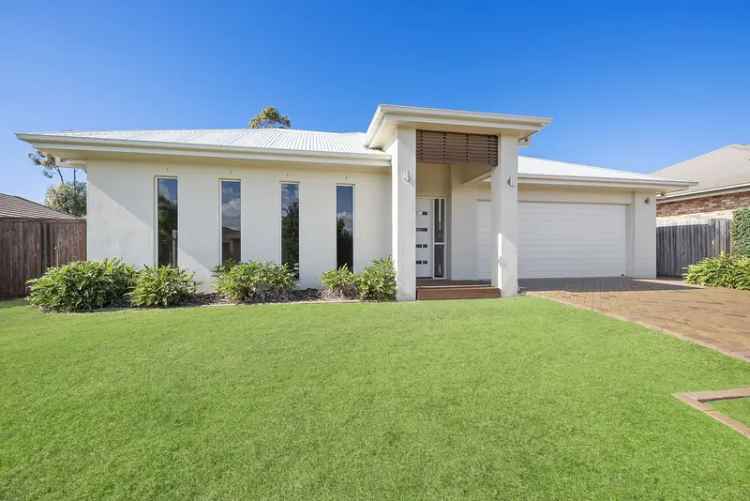 4 Bed Home In Ground Pool Ducted AC Side Access