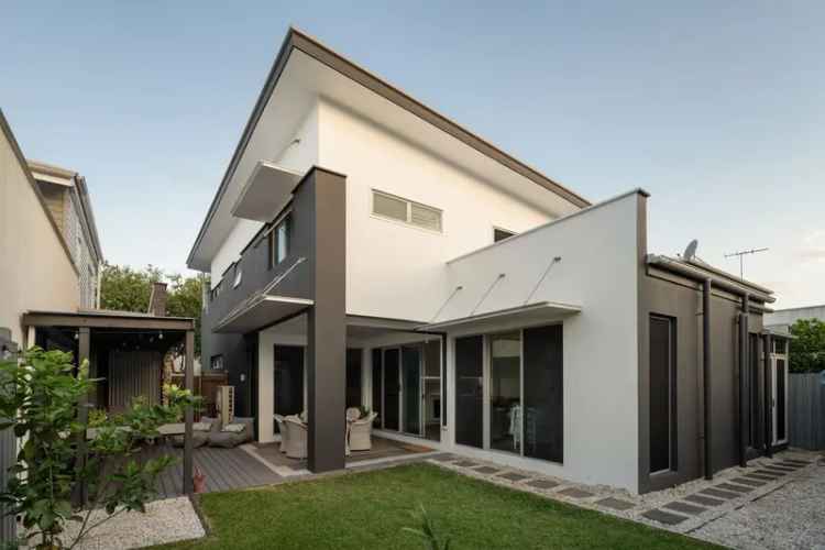 House For Sale in Brisbane City, Queensland