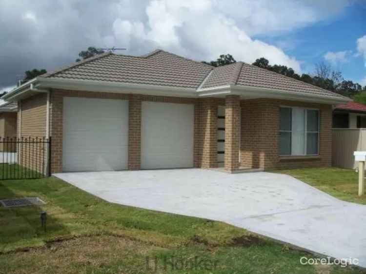 Lease Beautiful Family Home in Elebanna with 4 Bedrooms and 2 Bathrooms