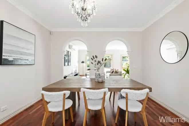 House For Sale , 6, Kingshott Close, Melbourne, Victoria