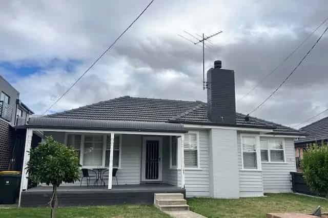 3 rooms apartment of 186 m² in Melbourne