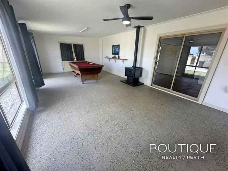 House For Sale in Port Denison, Western Australia