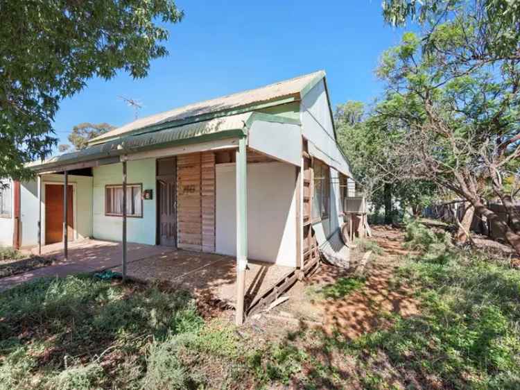 House For Sale in Boulder, Western Australia