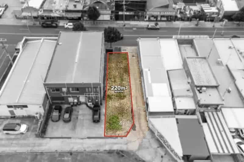 NEW HEIGHT LIMIT – OUTSTANDING VACANT DEVELOPMENT SITE – PRIME MAIN ROAD EXPOSURE 