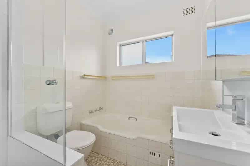 Real Estate For Lease - 10/7 Shaftesbury Street - Carlton , NSW