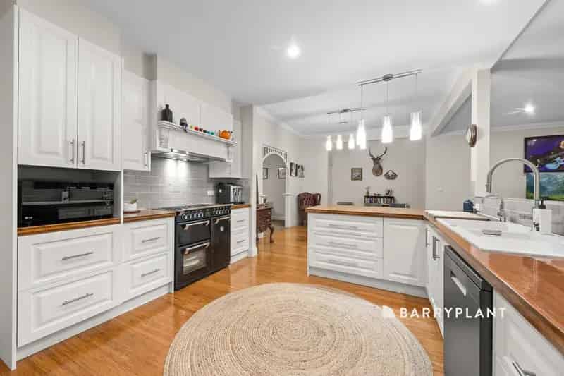 Buy 1920s Period Home in Drouin with Modern Convenience and Character