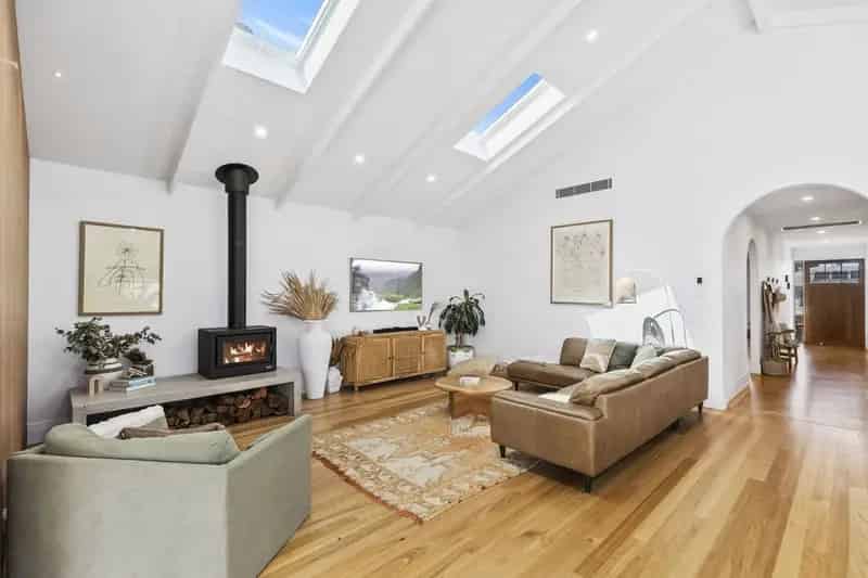 House For Sale - 24 Bondi Road, The Entrance North NSW 2261