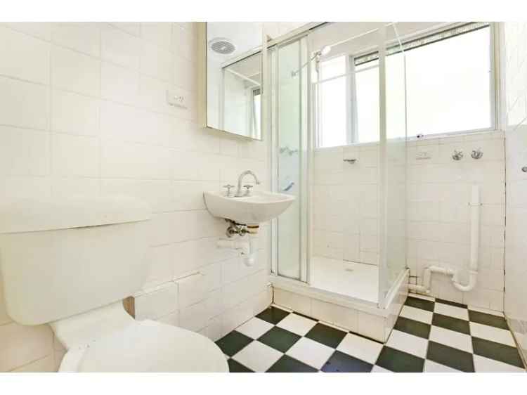 Smart Living, Great Location