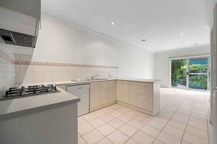 Rent Two Bedroom Townhouse Near Sturt Street