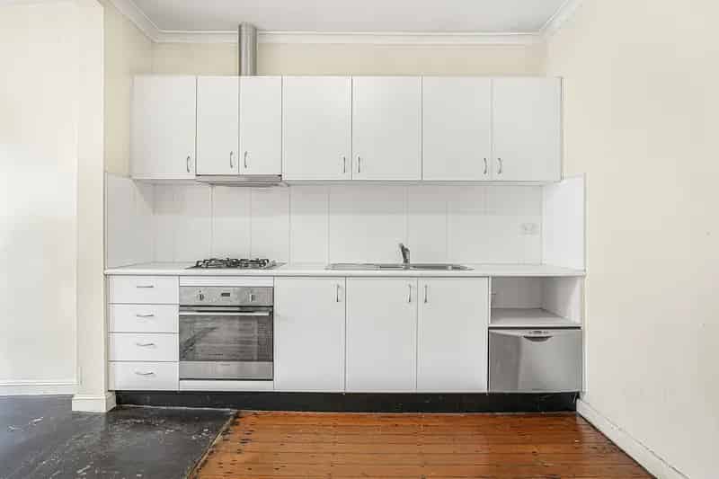 3 rooms house of 264 m² in Sydney