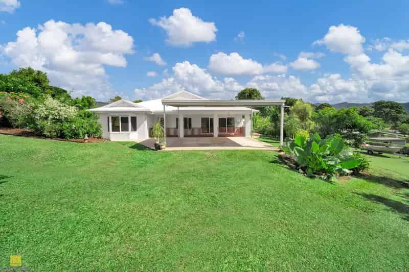 Open Saturday 3rd May from 12:30pm to 1:15pm - Acreage Living in Idyllic Goldsborough - Your Private Slice of Paradise Awaits!