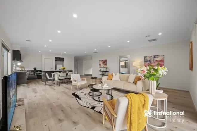 House For Sale , 24, Abbeygate Drive, Melbourne, Victoria