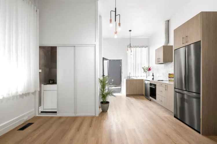 2 rooms house of 172 m² in Melbourne