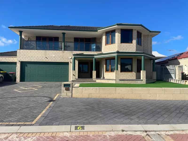 6 Pipestone Place, Quinns Rocks WA 6030 - House For Sale