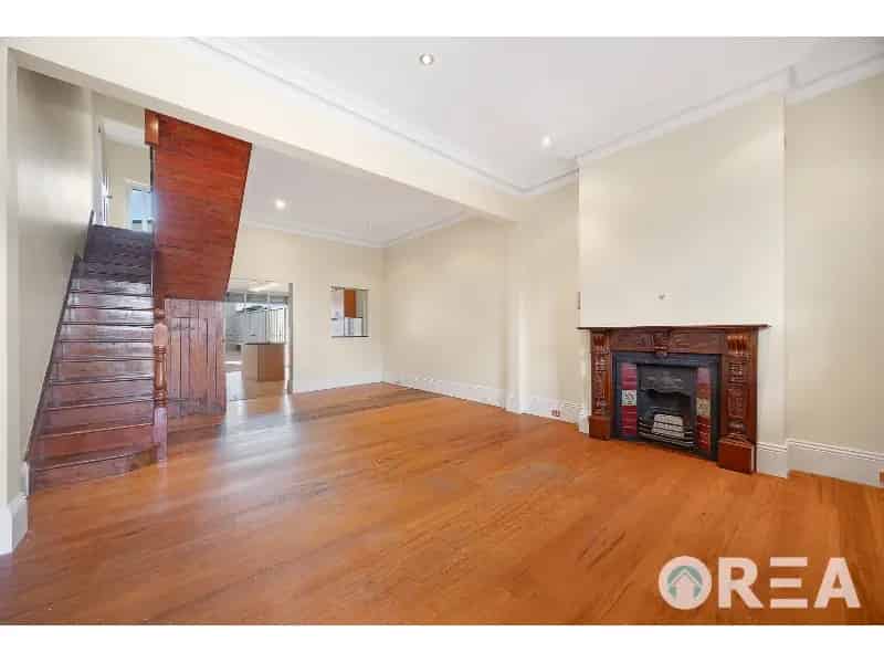 Spacious 4-Bedroom Terrace With Iconic Harbour & Bridge Views