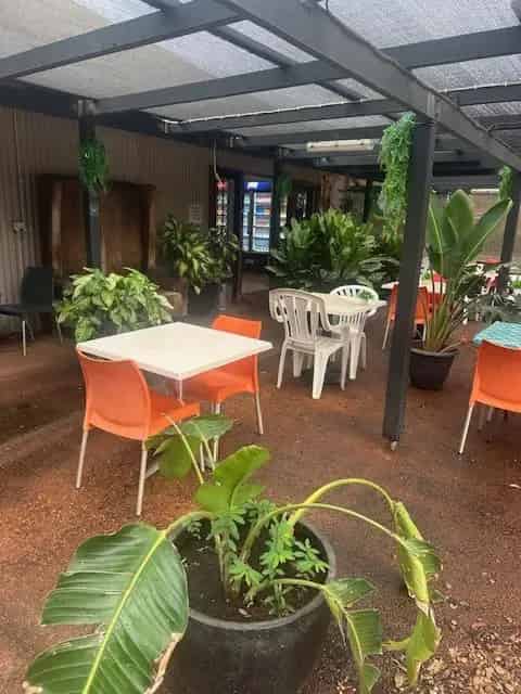 GENERAL STORE CAFE AND MINIGOLF