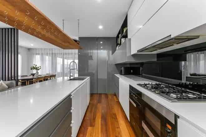 House For Sale , 15, Lawrence Court, Melbourne, Victoria