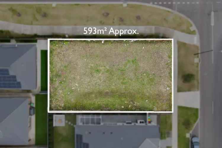 Dream Home Site in Medina Estate - 592m2 Corner Lot