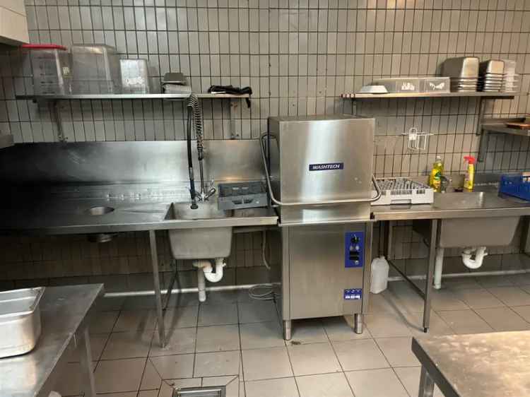 Commercial Kitchen in Canberra City for Lease