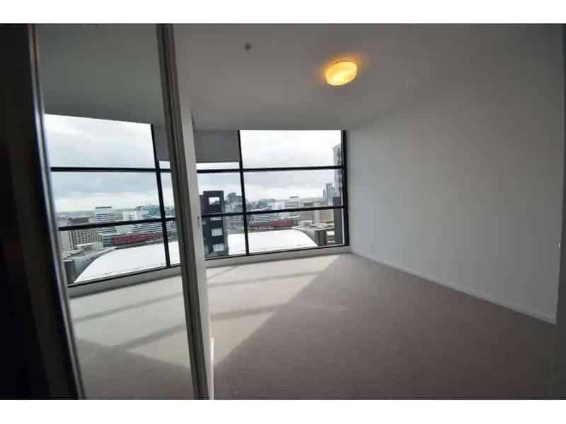 Lightfilled, Premium Apartment