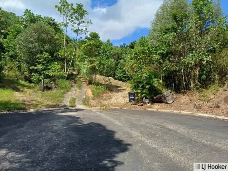 Build Your New Home on Secluded Land in Maple Terrace