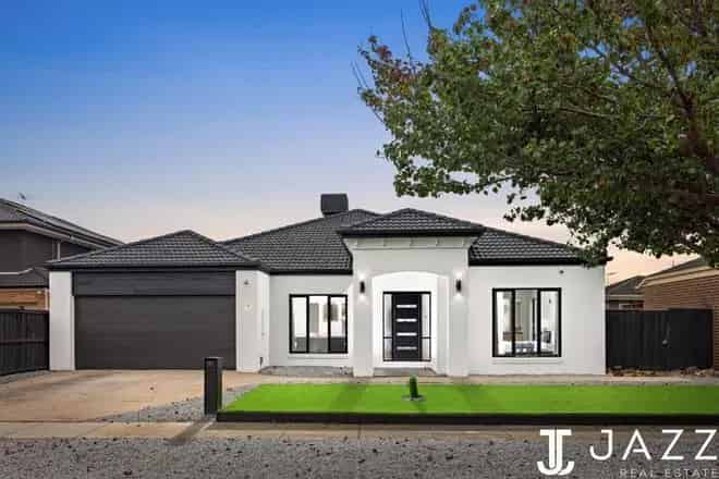 House For Sale , 38, Fuchsia Crescent, Melbourne, Victoria