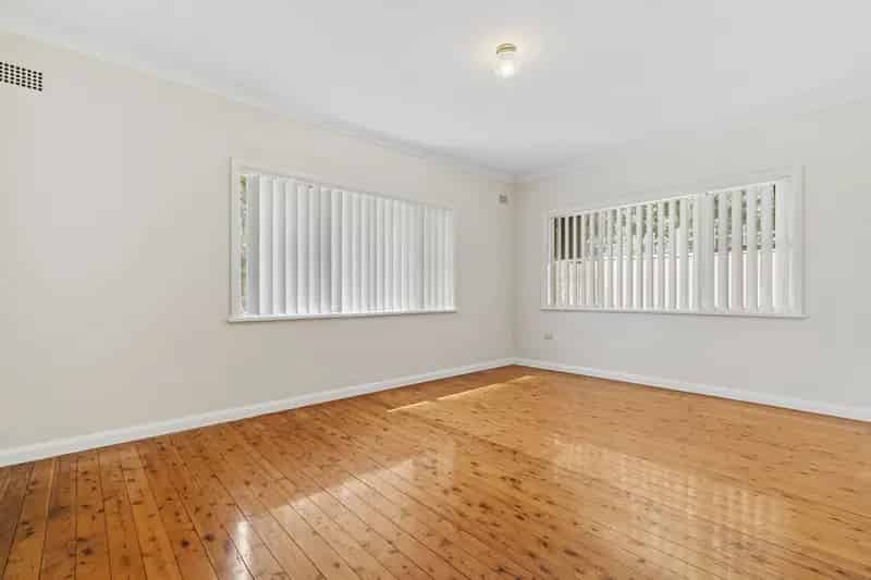 Real Estate For Lease - 21 Lithgow Street - Campbelltown , NSW