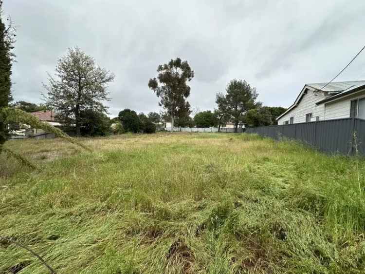 Buy Land in Parkes with Easy Access to Bushman's Dam