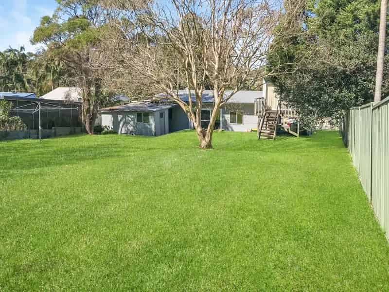 Real Estate For Lease - 8 Tora Avenue - Kincumber , NSW