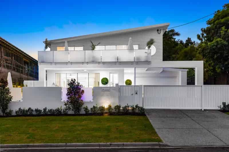 5 Wyona Drive, Noosa Heads QLD 4567 - House For Sale