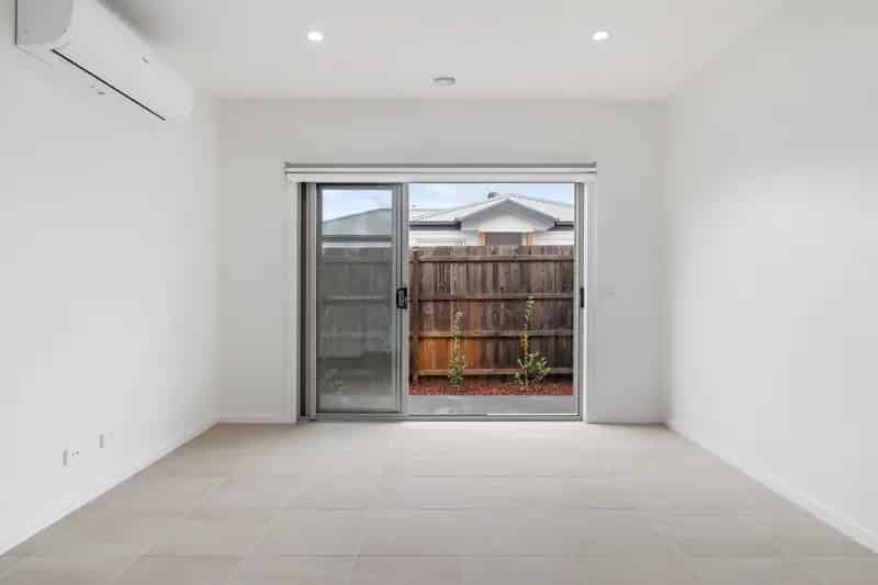 Style Meets Sustainability - 3 Units Available