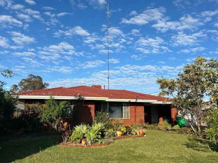 House For Sale in Bunbury, Western Australia