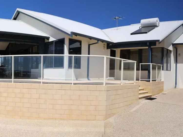 House For Sale in Geraldton, Western Australia